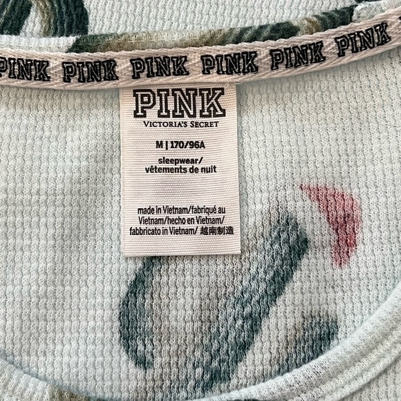 Victorias Secret VS Pink Santa Cactus Christmas Holiday Long Sleeve Shirt M - Picture 4 of 4